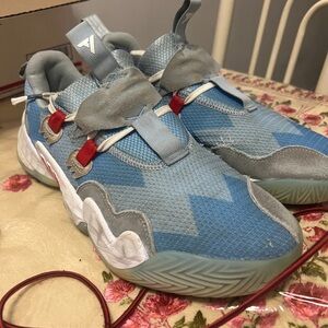 Adidas boost trae young 1 ice trae 2021 athletic shoes mens Sz 9